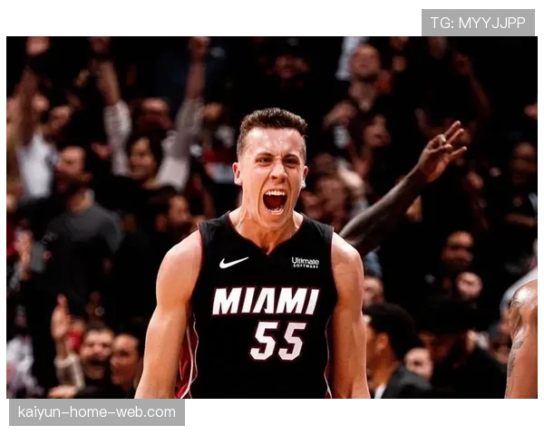 邓肯罗宾逊跑位意识顶级 活塞进攻空间因此拉开